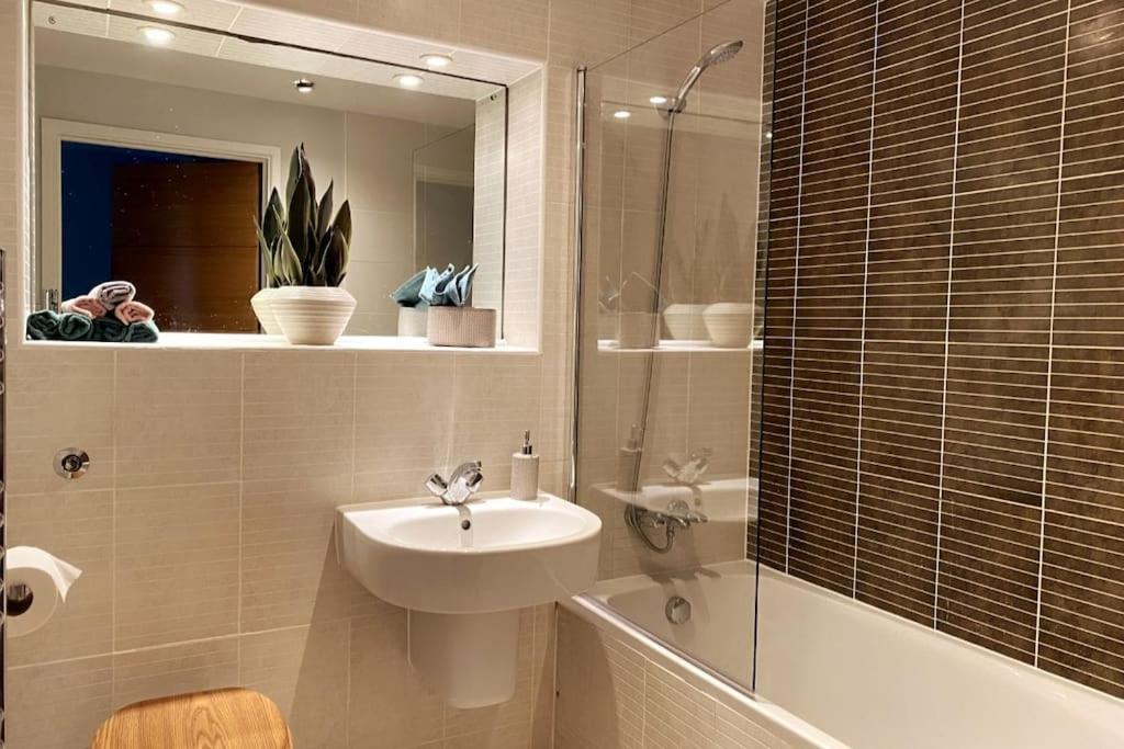 3Bed House With Parking Short Walk To Bath Centre Villa Exterior foto
