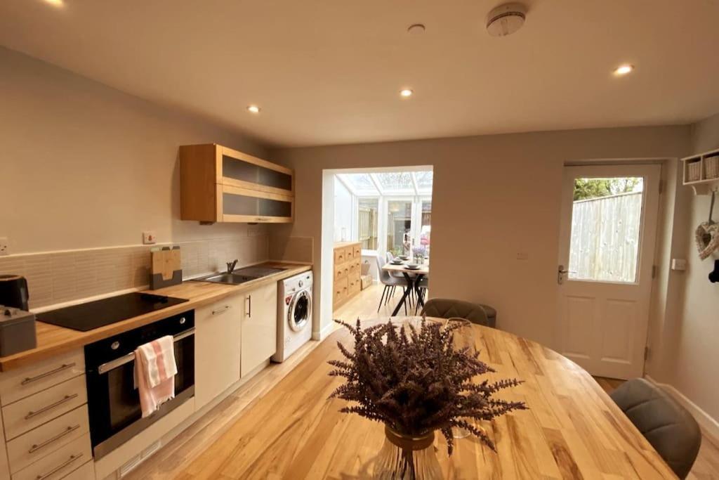 3Bed House With Parking Short Walk To Bath Centre Villa Exterior foto